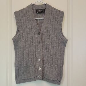 VTG Zado Women's V-Neck Gray Button-up Cable Knit 2 Pocket Sweater Vest LARGE